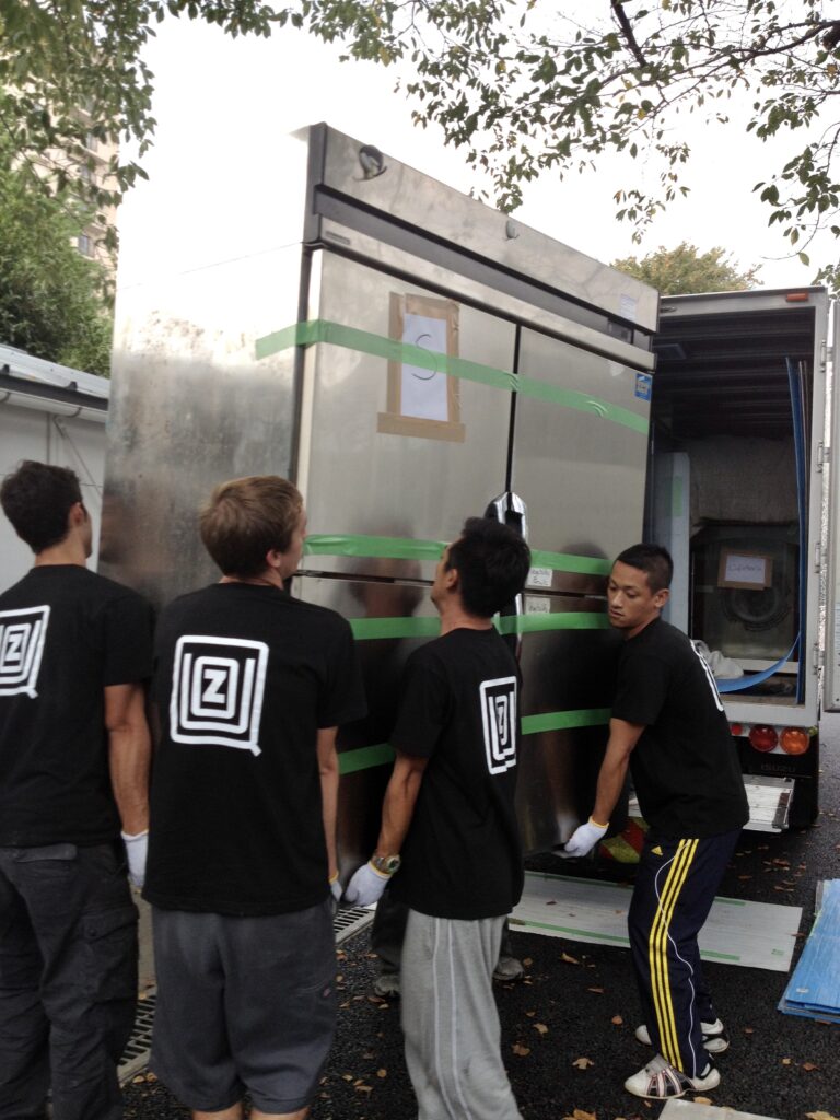 tokyo moving company moving restaurant equipment
